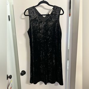 NWT Estelle Black Velvet Swing Dress Size L